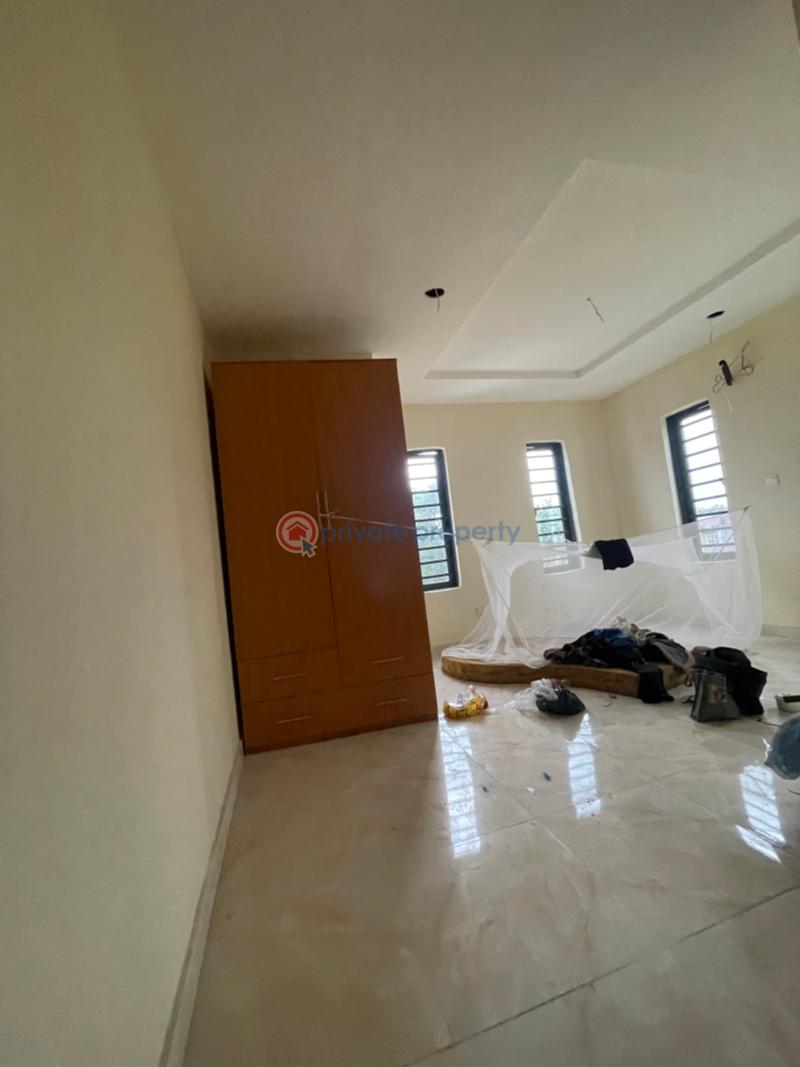 3 bedroom Block Of Flats For Sale Jibowu Yaba Lagos - 7