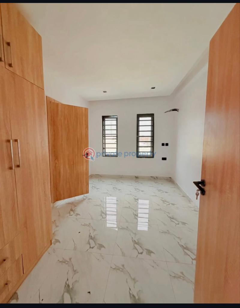 3 bedroom Block Of Flats For Sale Yaba Lagos - 5