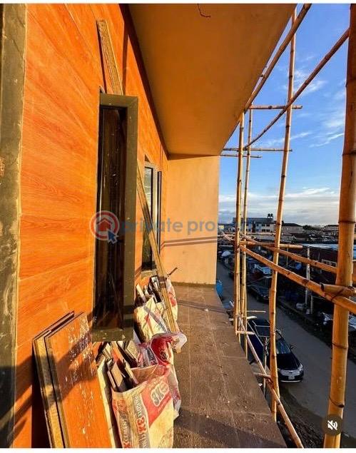 3 bedroom Block Of Flats For Sale Yaba Lagos - 1