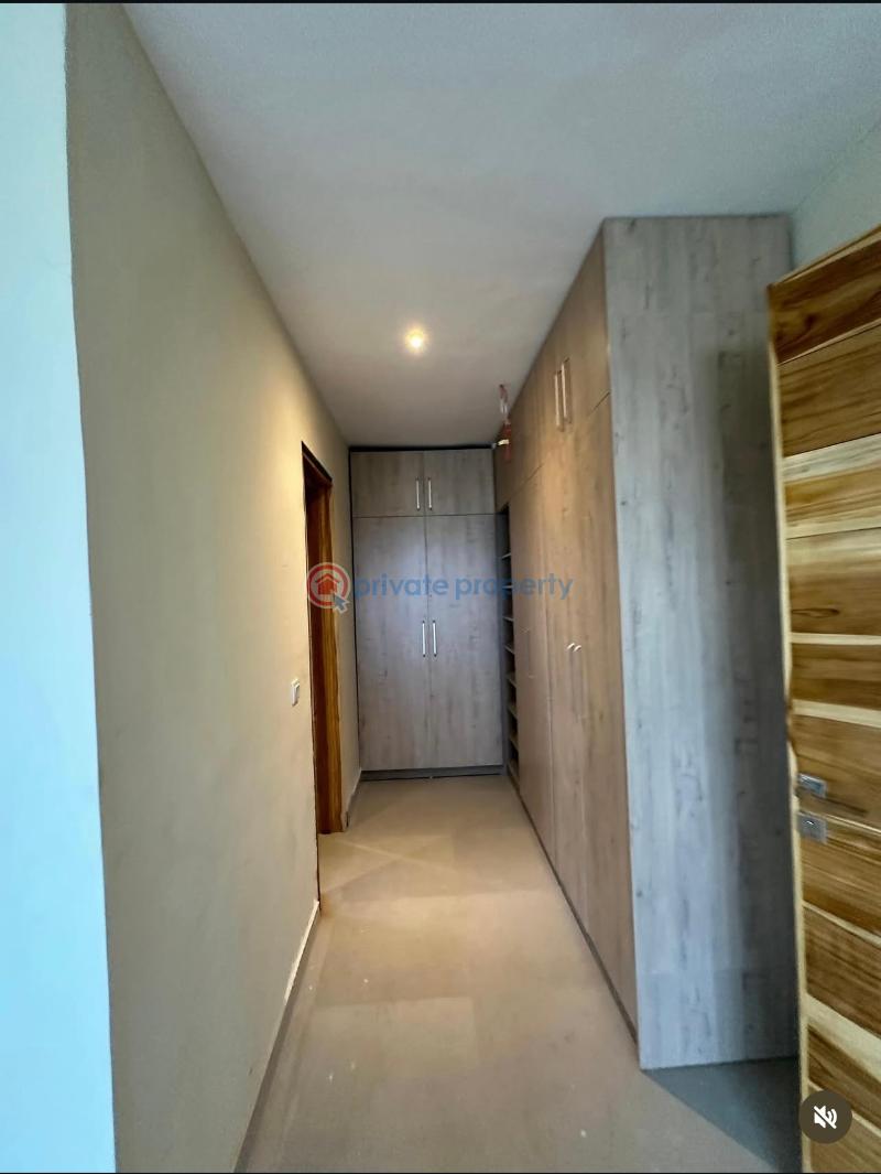 3 bedroom Block Of Flats For Sale Admiralty Lekki Phase 1 Lekki Phase 1 Lagos - 1