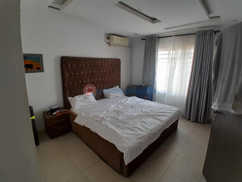3 bedroom Block Of Flats For Sale Off Ologolo Road Ologolo Lekki Lagos - 3