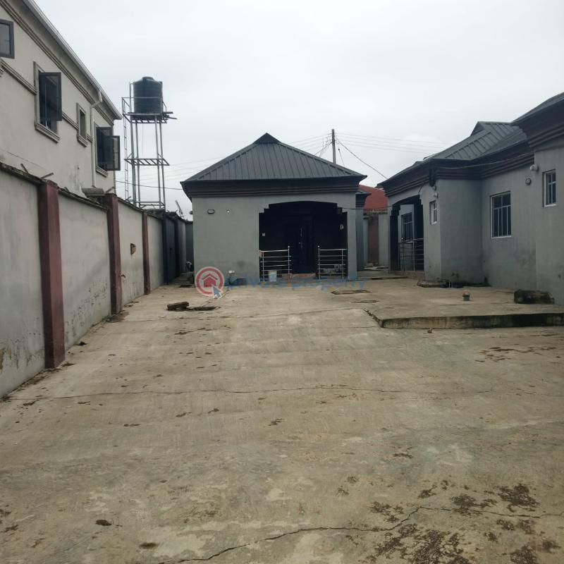 3 bedroom Self Contain For Rent Olusetan Estate Elebu Akala Express Akala Express Ibadan Oyo - 0