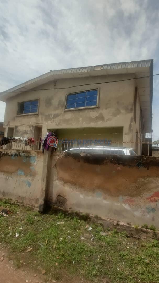 3 bedroom Block Of Flats For Sale Solomon Ogunbayo Memorial Estate Odo Ona Kekere Ibadan Oyo - 4