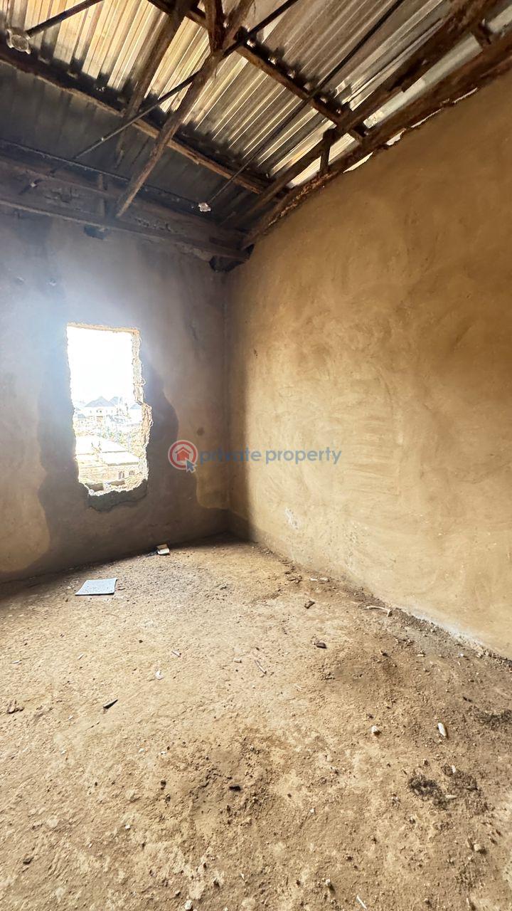 3 bedroom House For Sale Apo Abuja Phase 2  - 3