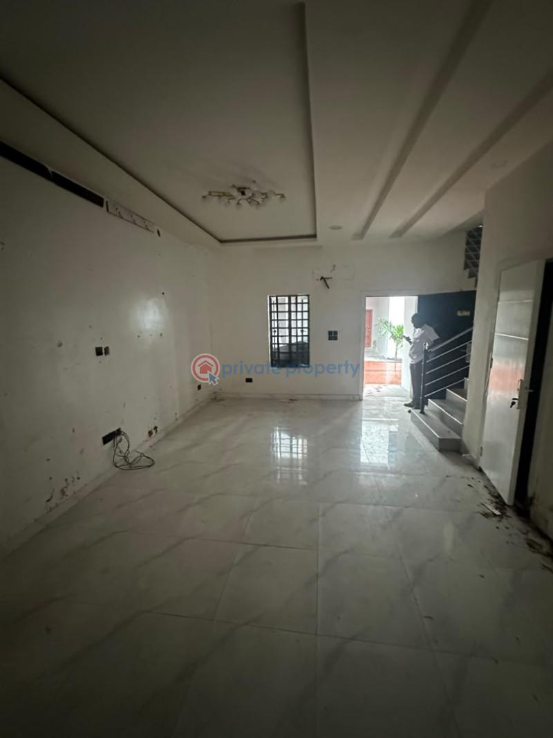 3 bedroom Terraced Duplex For Sale Orchid Road, Lekki Oral Estate Lekki Lagos - 11