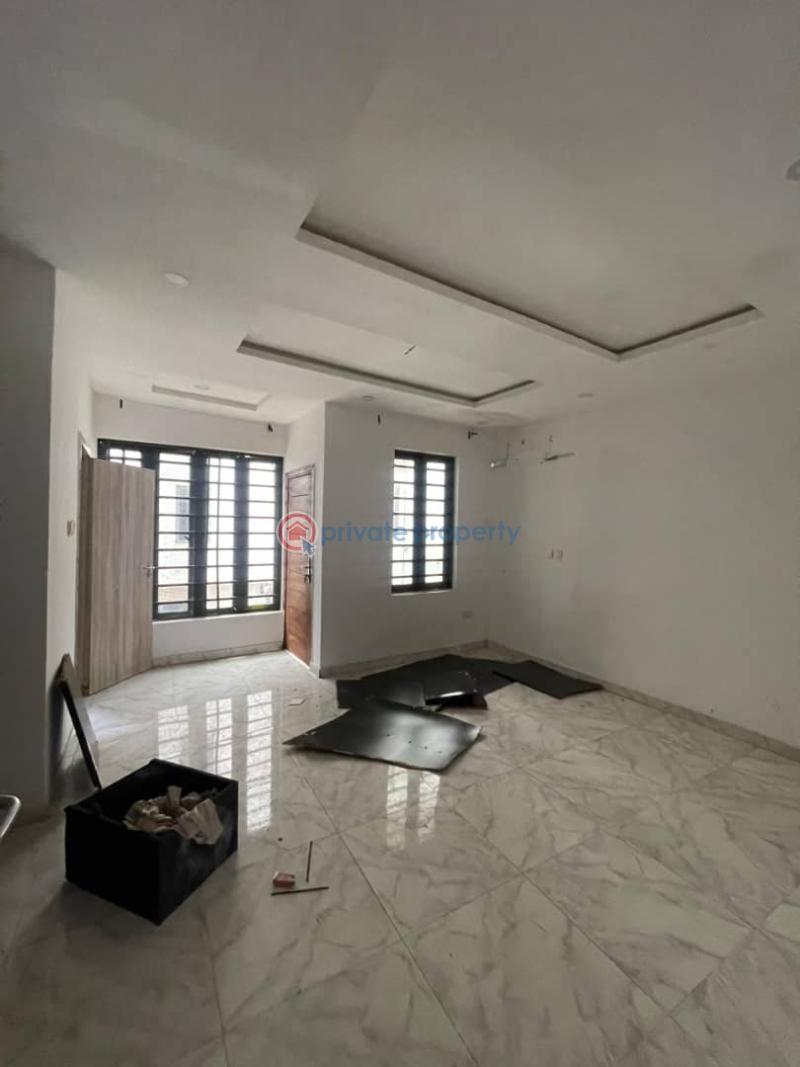 3 bedroom Block Of Flats For Rent Ologolo Lekki Lagos - 0