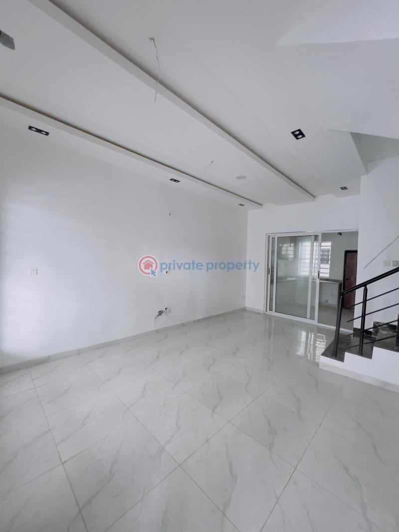 3  bedroom terrace duplex - 4 3 bedroom Terraced Duplex For Sale Off Orchid Road, Before The Roundabout Lafiaji Lekki Lagos - 4