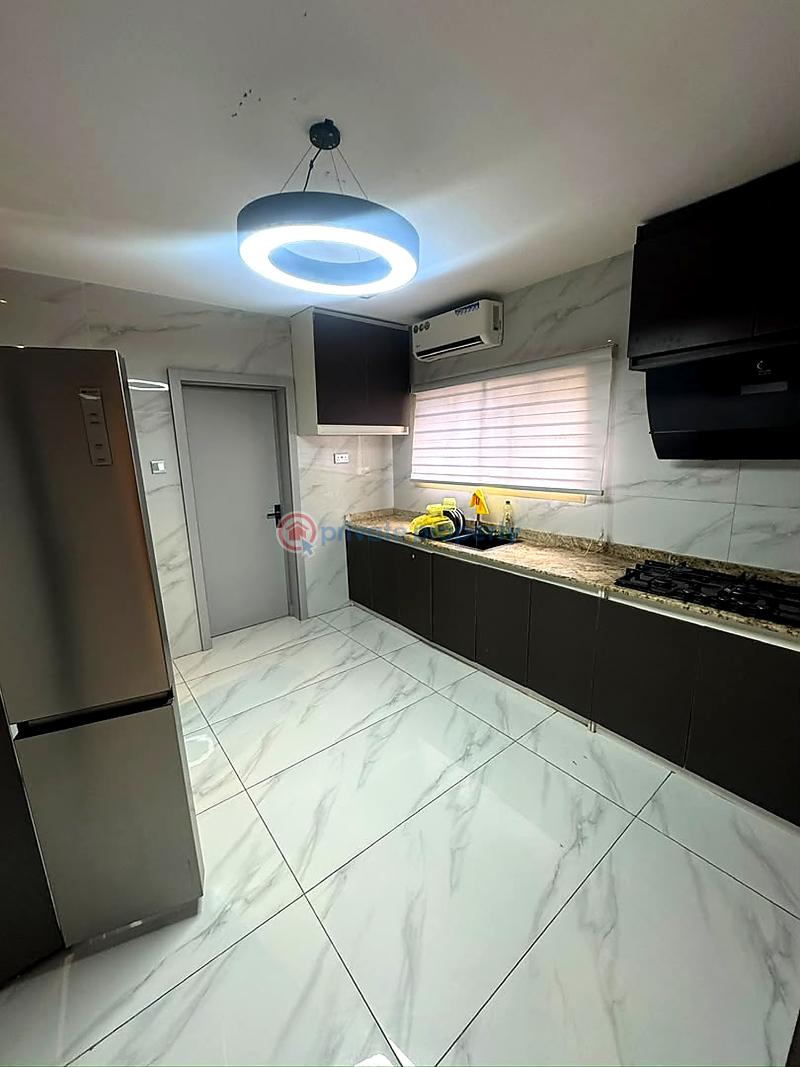 3 bedroom House For Rent Victoria Island Lagos - 2