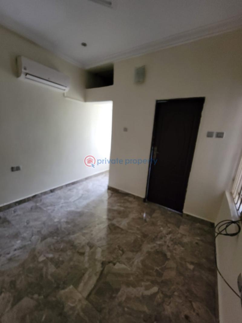 3 bedroom Terraced Duplex For Rent Jabi Abuja Phase 2  - 2