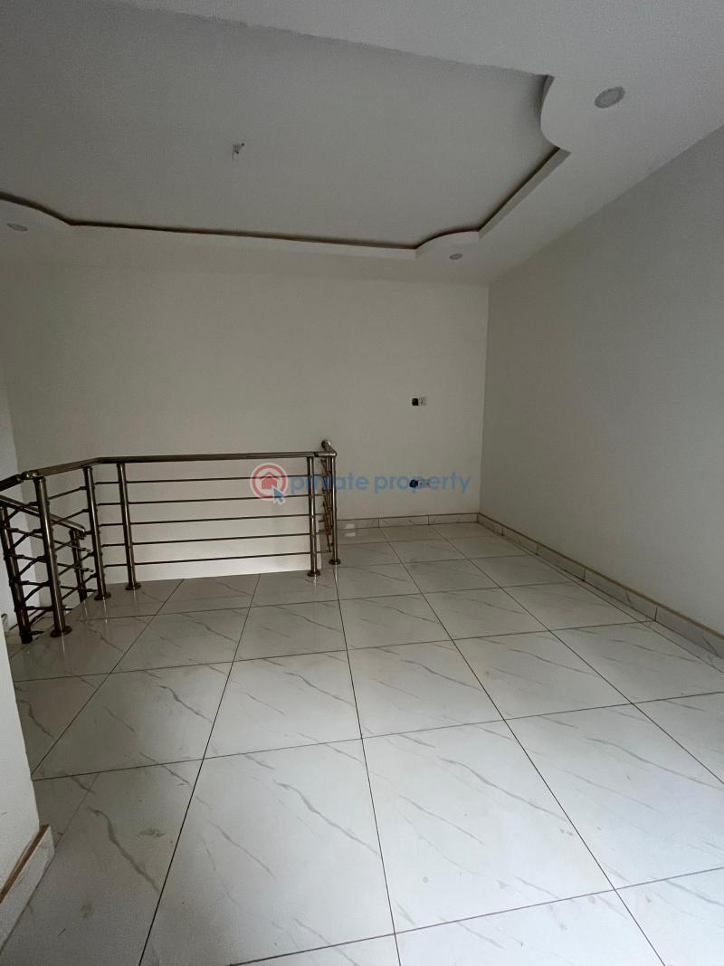 3 bedroom House For Sale Gaduwa Abuja Phase 2  - 3
