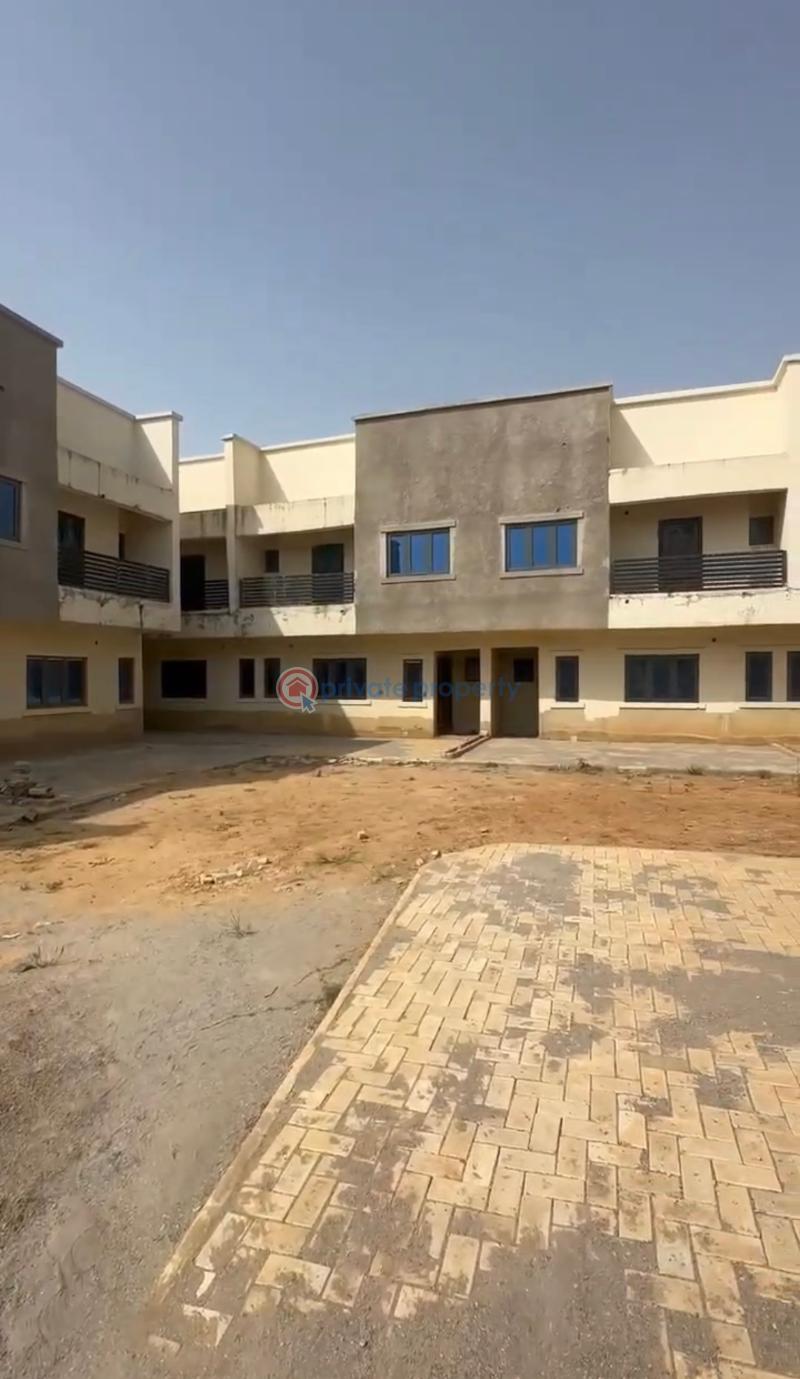 3 bedroom terrace with bq - 5 3 bedroom Terraced Duplex For Sale Kaura Abuja Phase 2  - 5