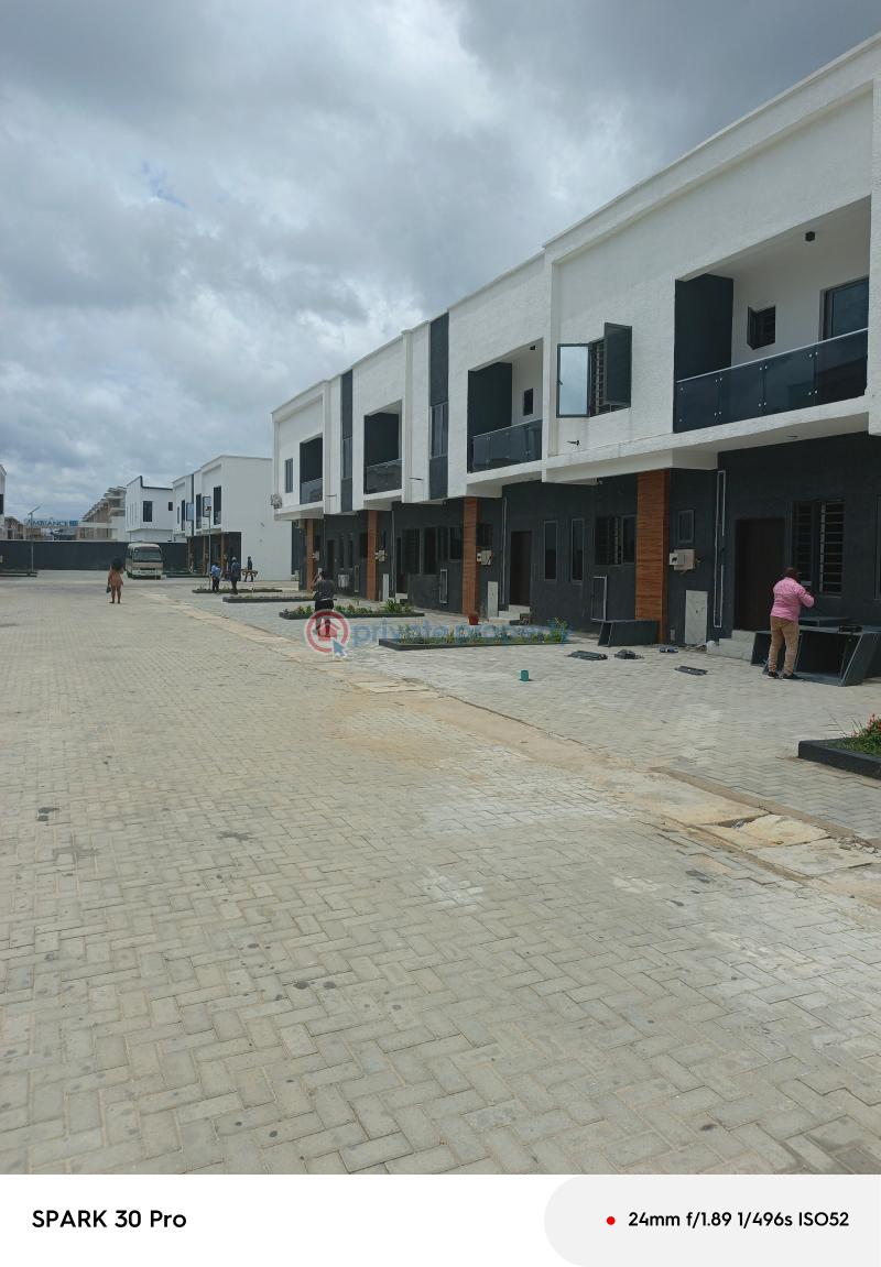 3 bedroom Terrace For Sale Behind Lagos Business School Sangotedo Ajah Lagos - 1