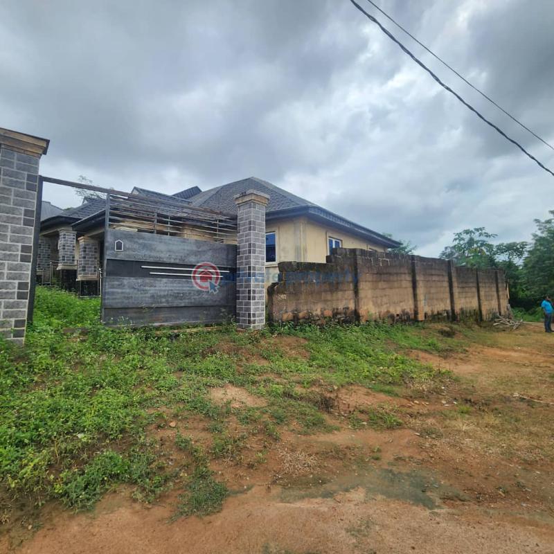 3 bedroom Block Of Flats For Sale Agoro, Before Elenusonso Alafara Ibadan Ibadan Oyo - 8