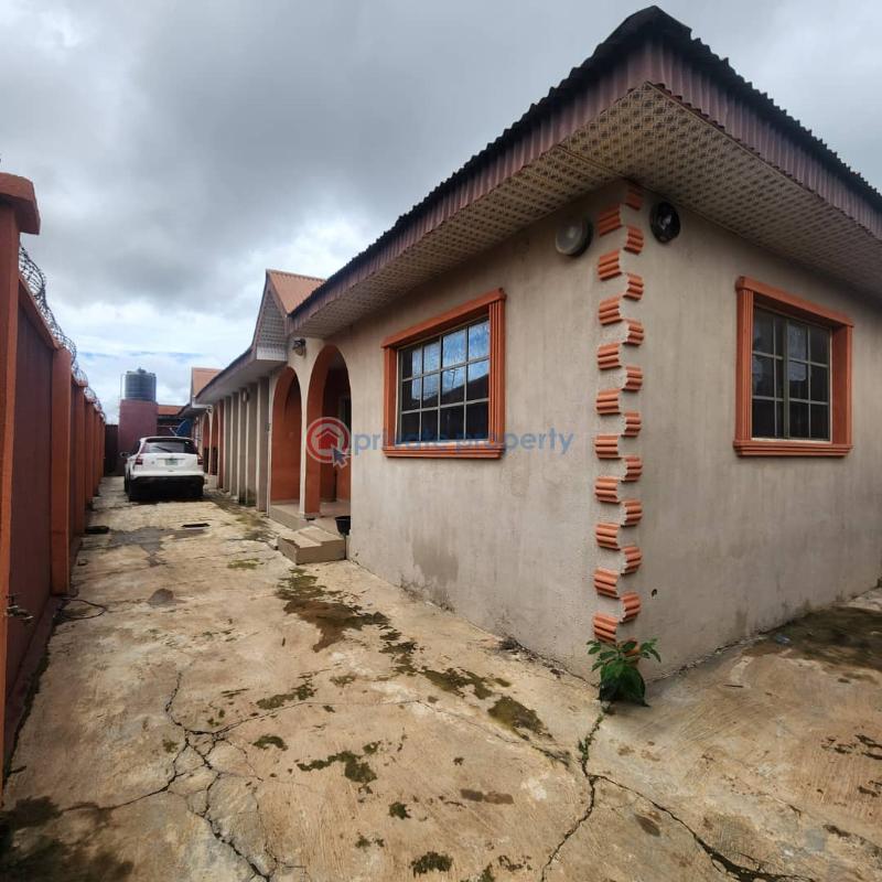 3 bedroom Block Of Flats For Sale Akuru, Elebu, Oluyole Extension Ibadan. Ibadan Oyo - 10