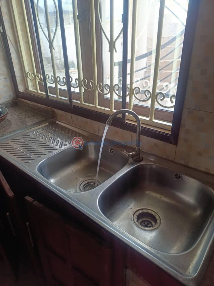 3 bedroom Block Of Flats For Rent Back Of Fadlum Petrol Station Elebu Oja Akala Express Ibadan Oyo - 0