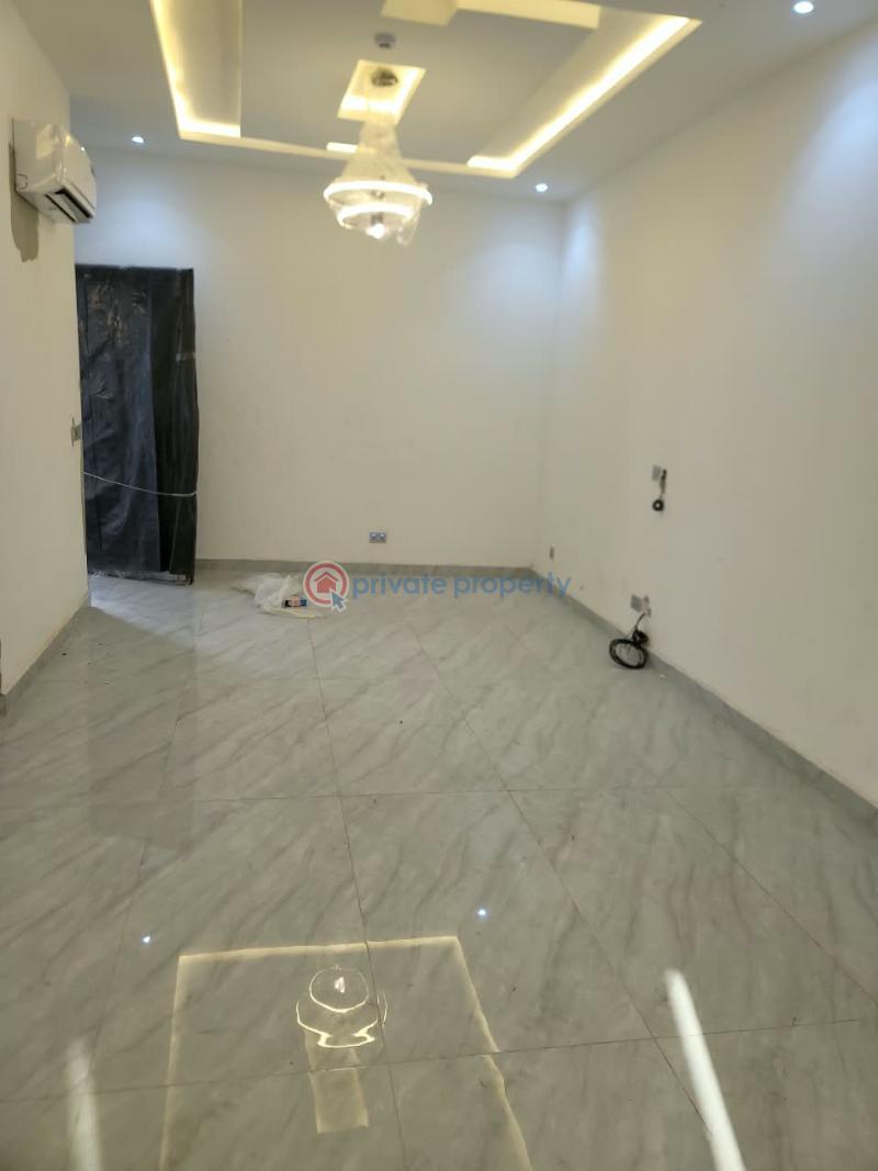 3 bedroom Block Of Flats For Sale Edgewater Estate, Off Updc Estate Road, Off Elf Bus Stop, Lekki. Lekki Lagos - 6