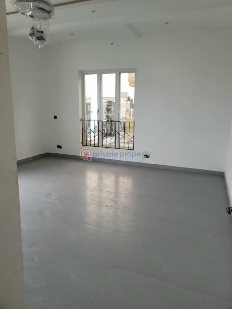 3 bedroom Block Of Flats For Sale Edgewater Estate, Off Updc Estate Road, Off Elf Bus Stop, Lekki. Lekki Lagos - 25