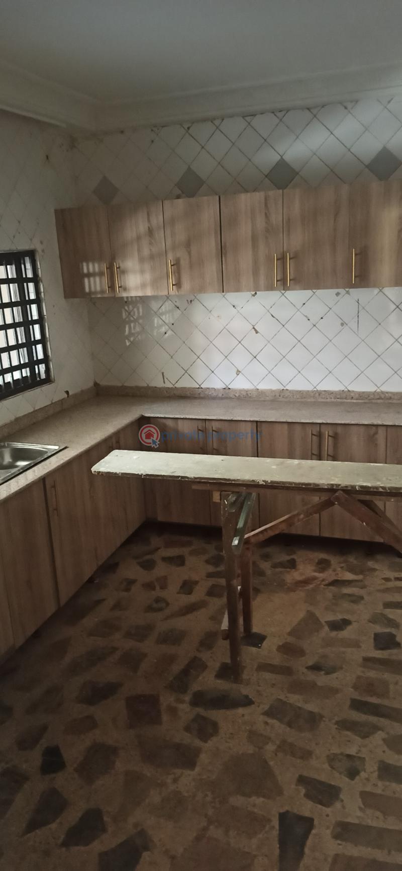 3 bedroom Flat & Apartment For Rent Wuse II Abuja Phase 1  - 2