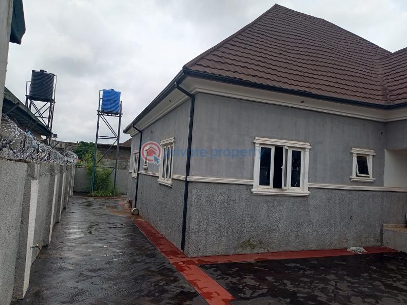 3 bedrooms bungalow - 2 3 bedroom Detached Bungalow For Sale Lokogoma Abuja Phase 2  - 2