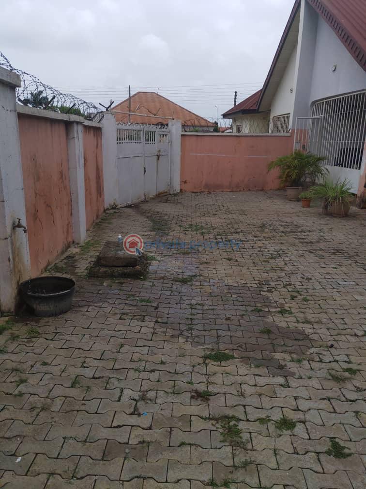 3 bedroom Semi detached Bungalow For Sale Lokogoma Abuja Phase 2  - 2