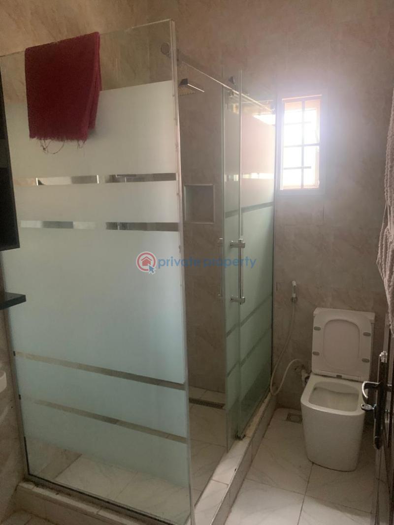 3 bedroom Detached Bungalow For Sale Secure Estate @ Ayegoro Opp Calton Gate Kolapo Ishola Area Ibadan Oyo - 3