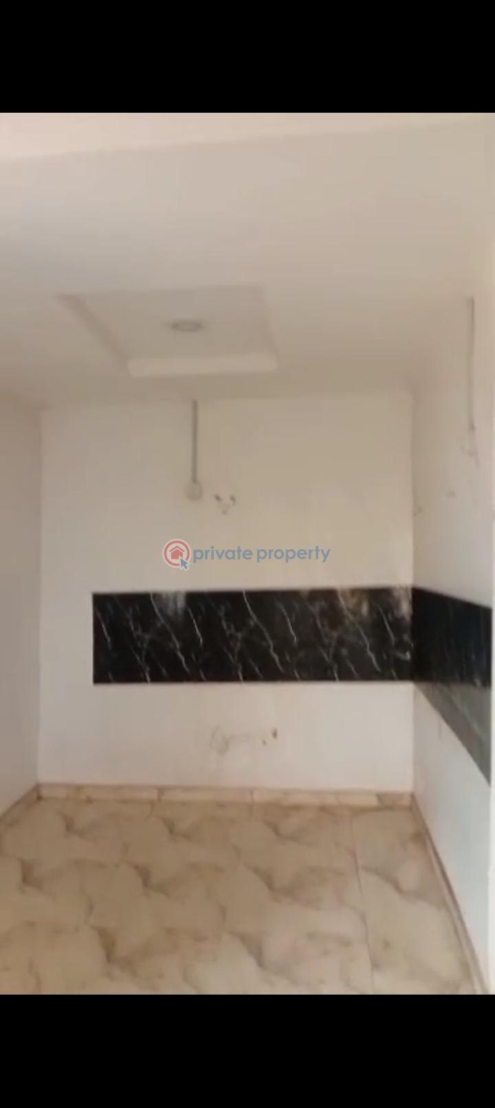 3 bedrooms flat commercial use only - 2 Restaurant/Bar For Rent Ogba Lagos - 2