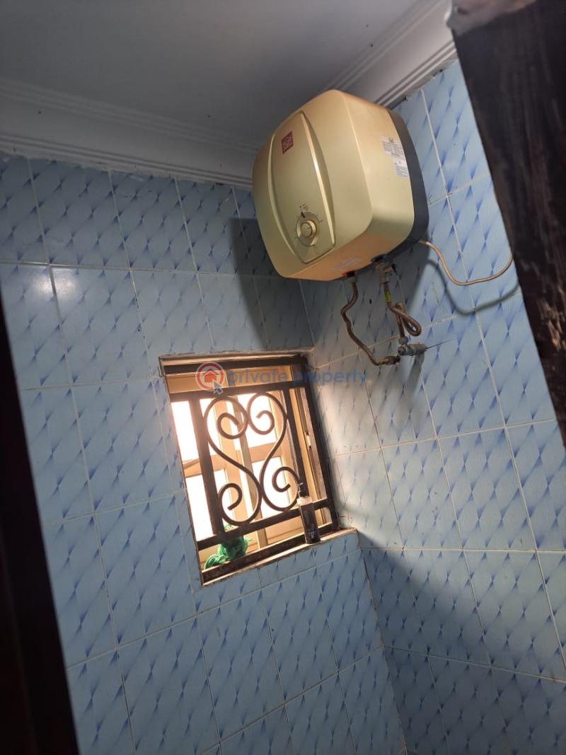 3 bedrooms flat with all modern facilities - 5 3 bedroom Block Of Flats For Rent T Junction Elebu Akala Express Ibadan Oyo - 5
