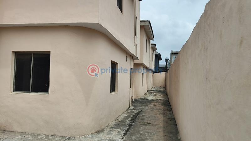 10 bedroom Block Of Flats For Sale Manna Cola Estate Ijaye Ojokoro Ifako-Ijaiye Lagos - 2