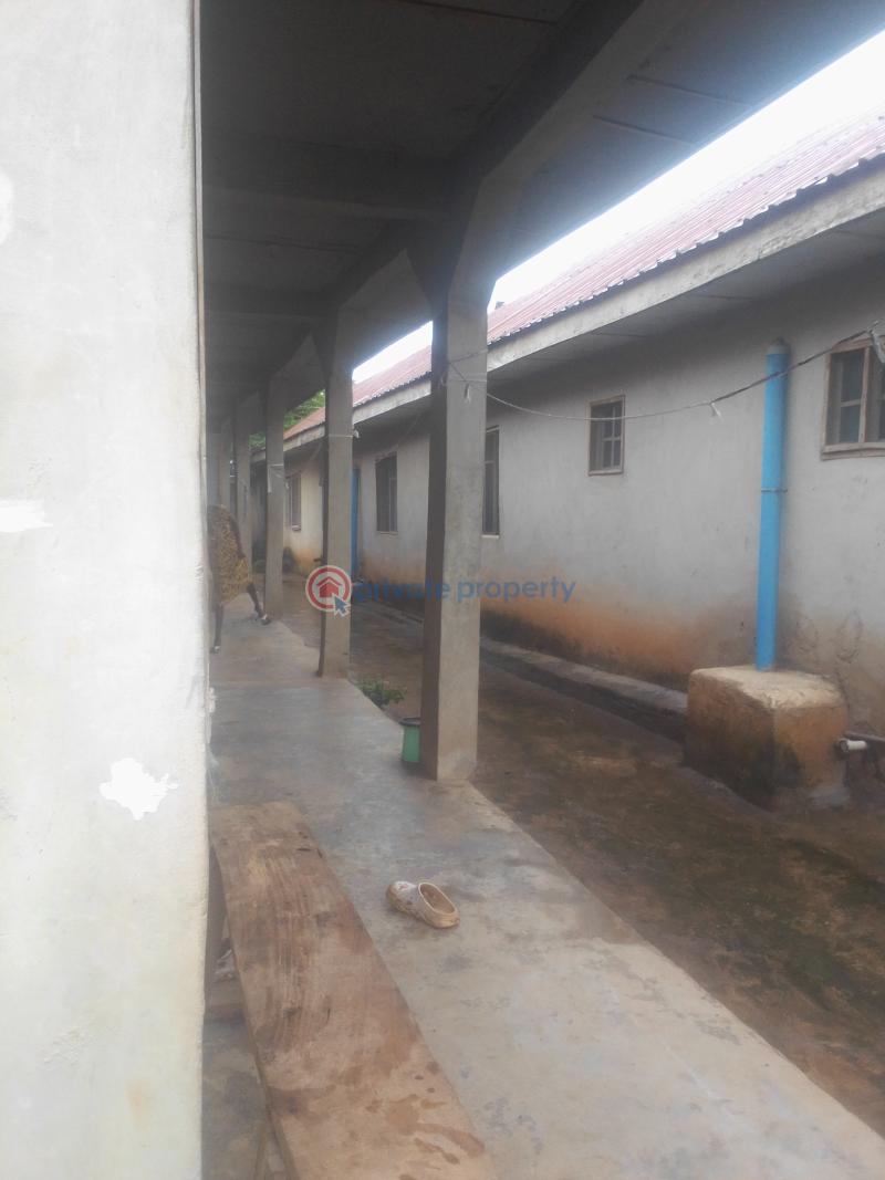 10 bedroom Hotel For Sale Opposit Tai Solarin University Of Education,ijagun Ijebu Ode Ogun - 1