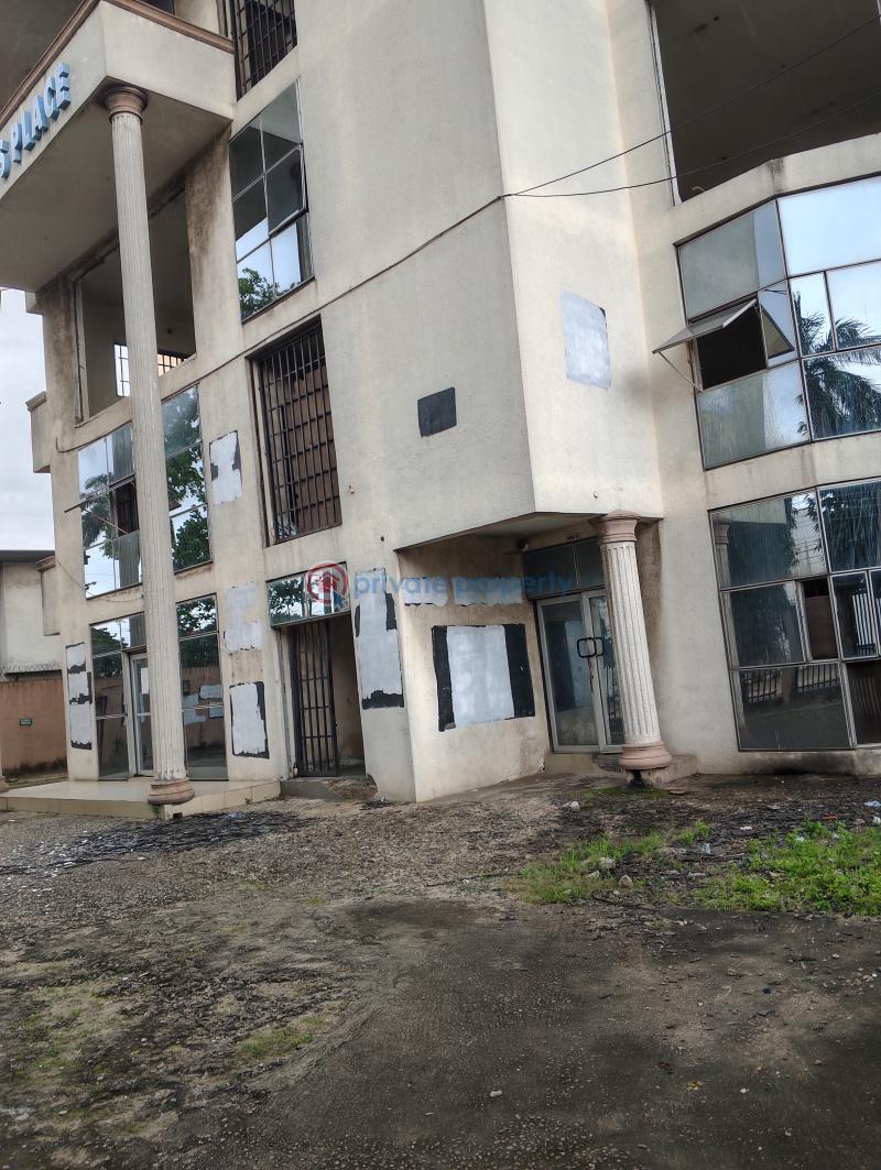 3 floor office complex on major road - 3 10 bedroom Office For Sale Adeniyi Jones Ikeja Lagos - 3
