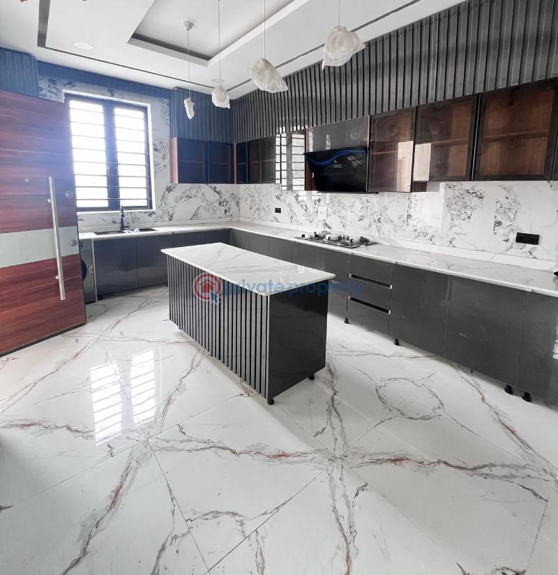 5 bedroom Detached Duplex For Sale Secure Estate At Lekki Phase 1 Lekki Phase 1 Lagos - 5
