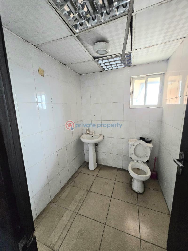 3 rooms office space - 6 3 bedroom Office For Rent Lekki Phase 1 Lagos - 6