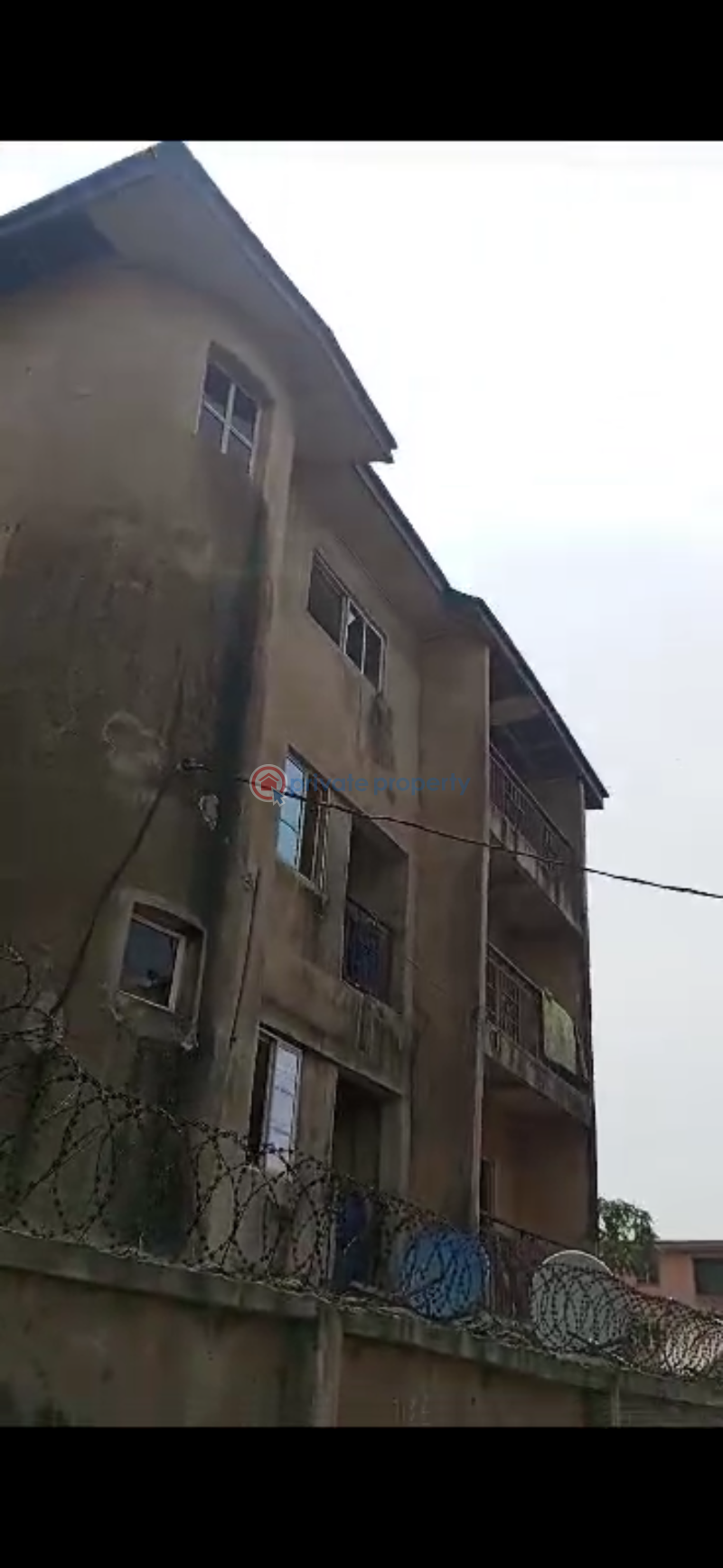 10 bedroom Detached Duplex For Sale Obowo Street By Niger Road Umuahia North Abia - 1