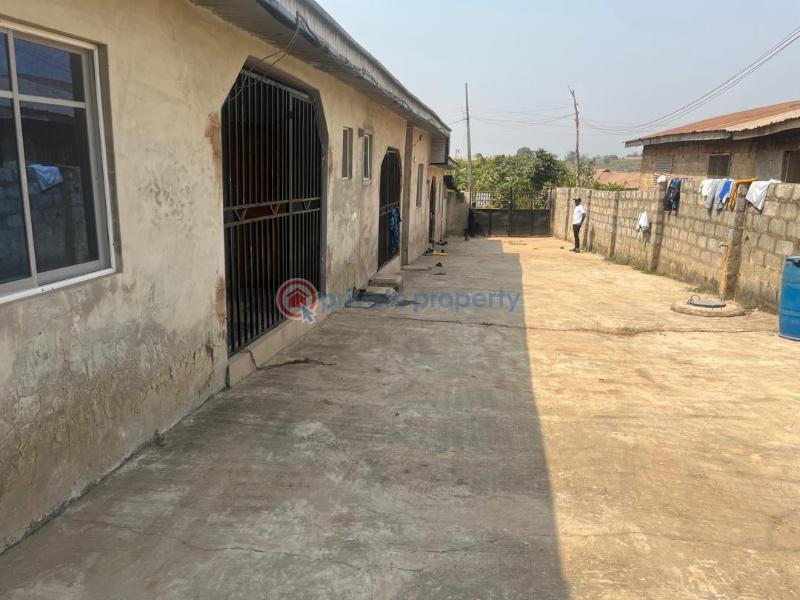 2 bedroom Block Of Flats For Sale Olonde, Ologuneru Ibadan Oyo - 3