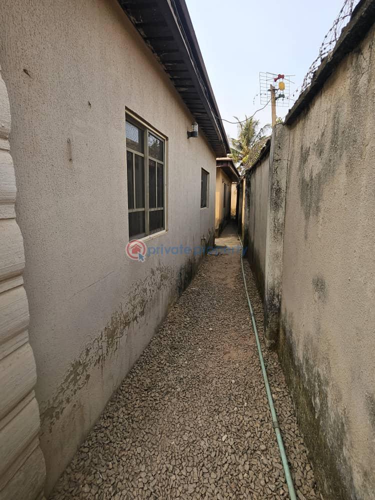 3 bedroom Block Of Flats For Sale Liberty Academi Odo Ona Elewe Off Akala Expressway Ibadan Oyo - 11