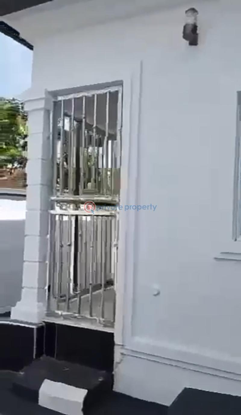 Flat & Apartment For Sale Off Sapele Road By Back Of Liberty Hotel Zion Road Rcc, Benin City Edo State. Benin Edo - 2