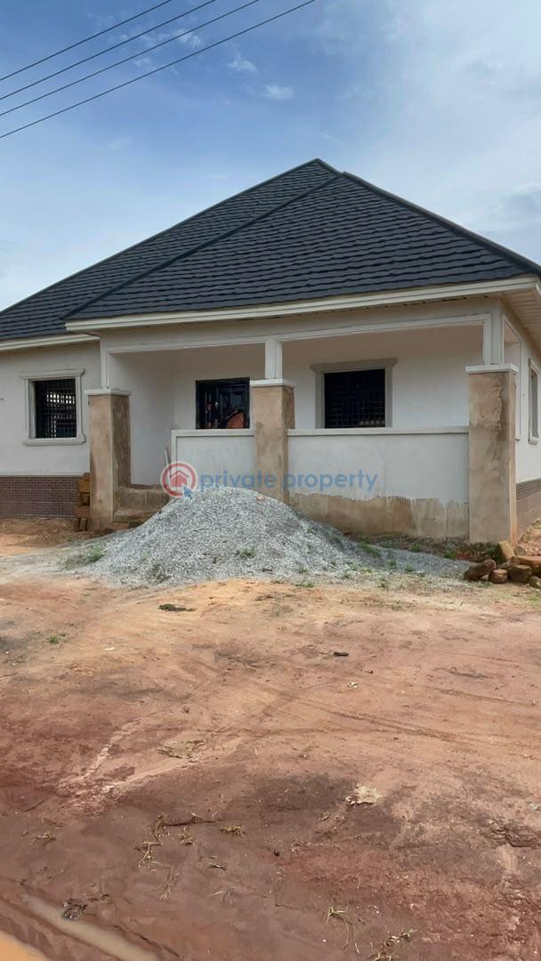 6 bedroom Block Of Flats For Sale Isiohor Benin Edo - 10