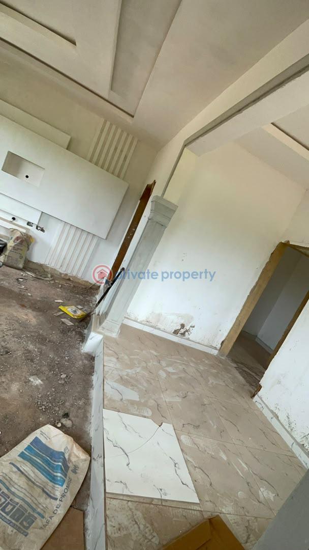 6 bedroom Block Of Flats For Sale Isiohor Benin Edo - 0