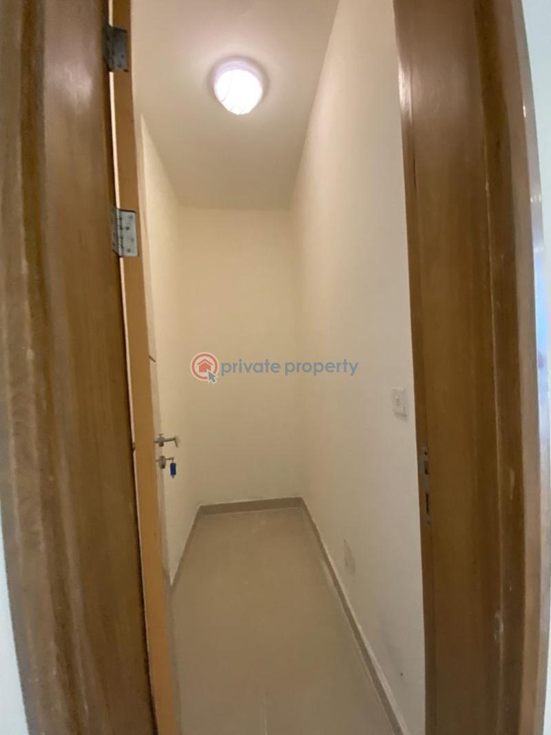 3 bedroom Shared Apartment For Sale Banana Island Ikoyi Lagos - 1