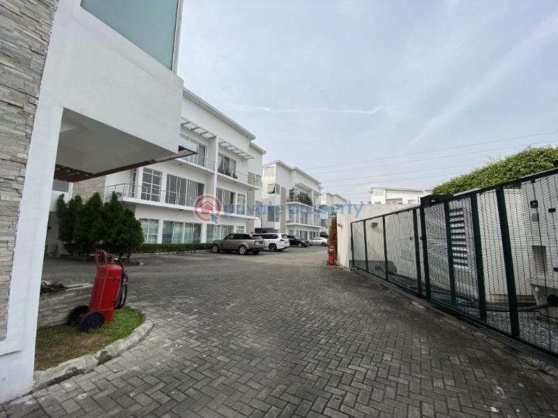 3 bedroom Shared Apartment For Sale Banana Island Ikoyi Lagos - 3
