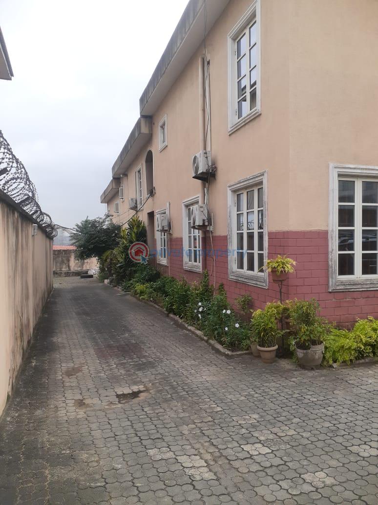 4 bedroom Detached Duplex For Sale Maryland Lagos - 1