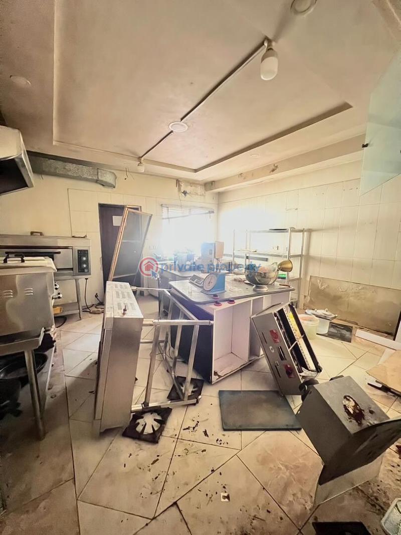 4 bedroom Terraced Duplex For Rent Oniru Victoria Island Lagos - 9