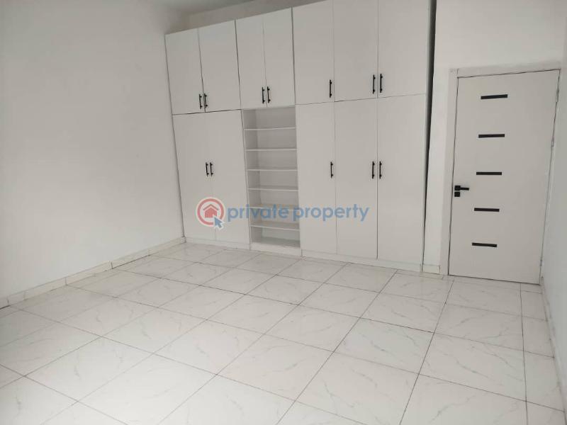 3 units of 4-bedroom terrace with no bq located at applewood 2 estate - 8 4 bedroom Terrace For Sale Applewood 2 Estate, Off Orchid Ikota Lekki Lagos - 8