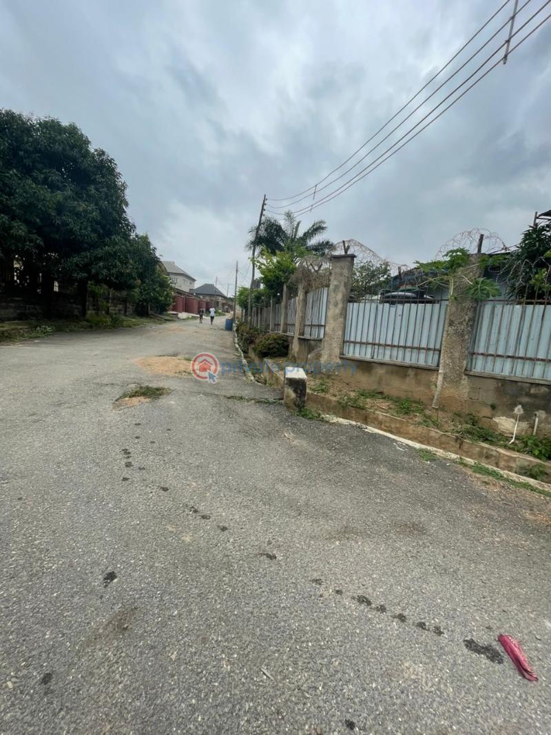 4 bedroom Bungalow For Sale Kobe Street, Ring Road , Ibadan Oyo - 1