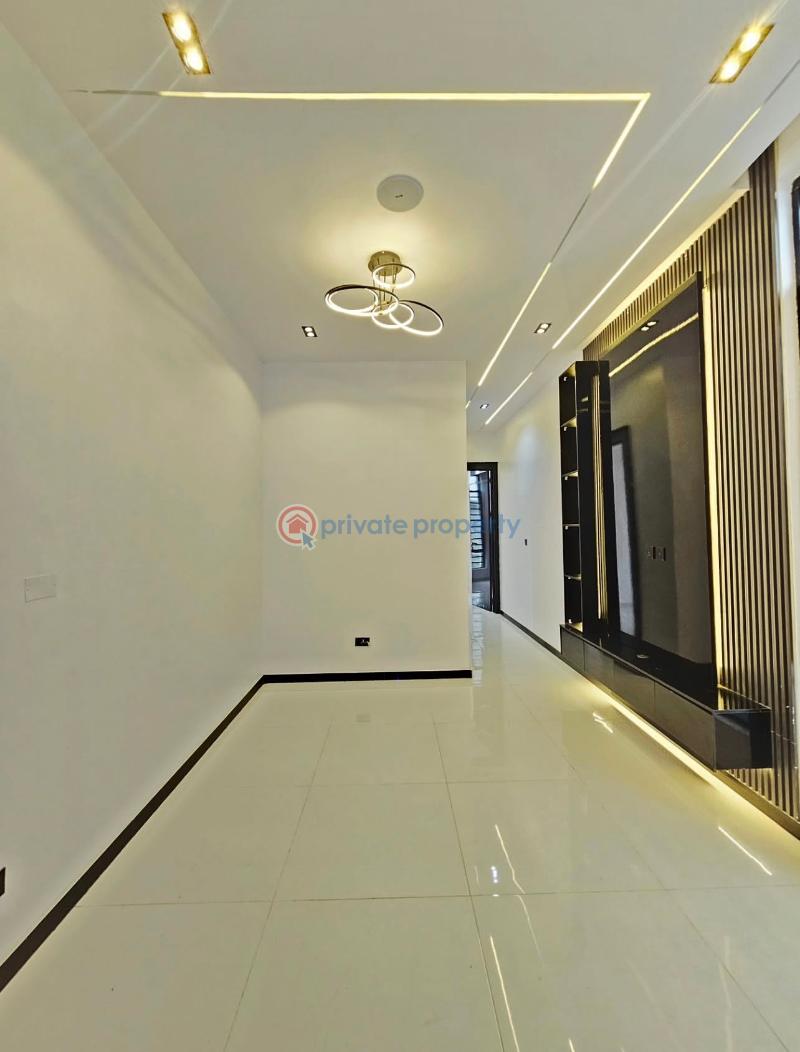 5 bedroom Detached Duplex For Sale Secure Estate Ologolo Lekki Lagos - 17