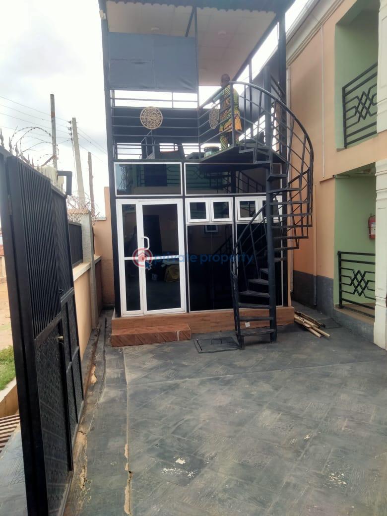Self Contain For Sale Ibadan Oyo - 1