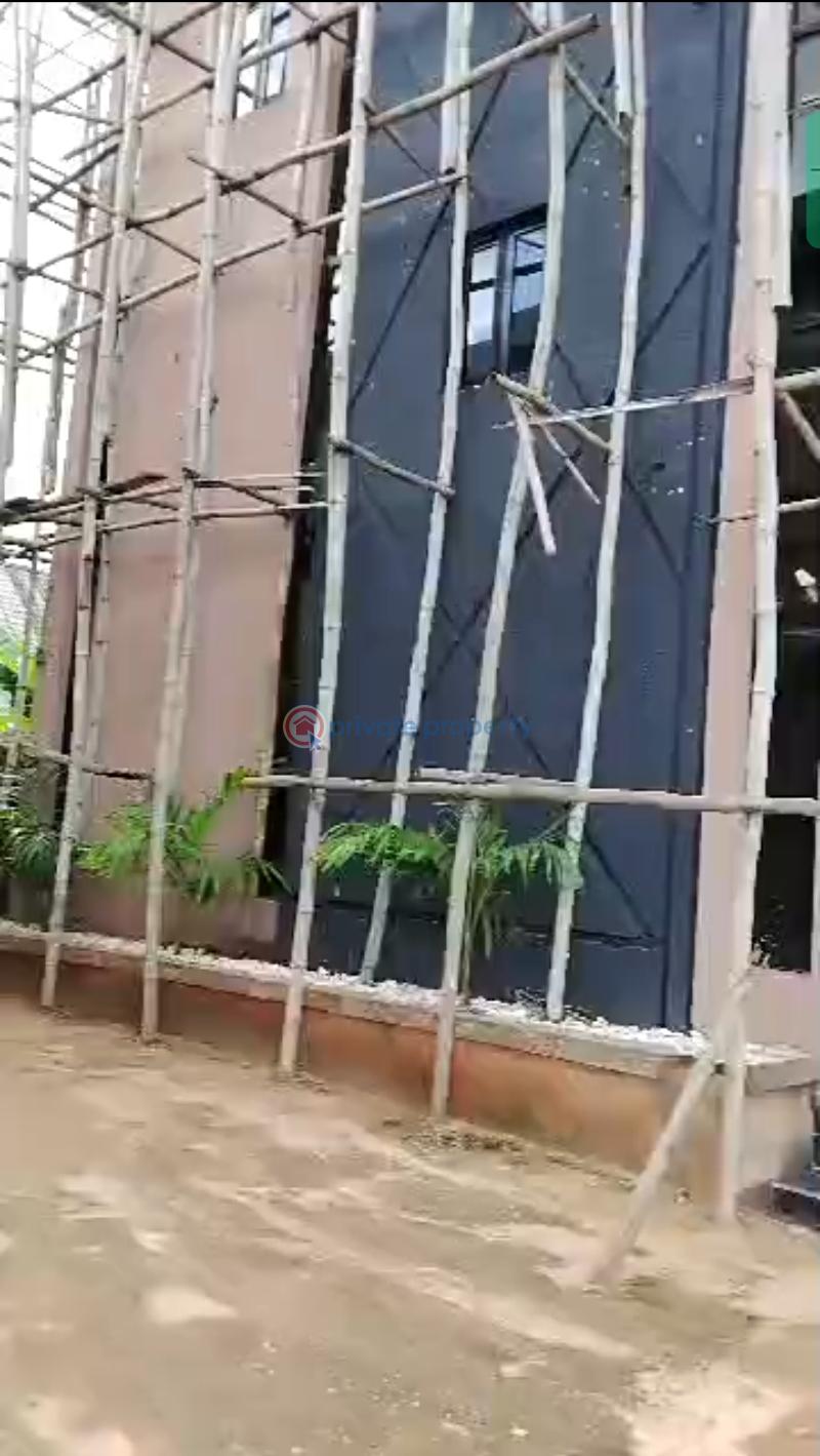 Block Of Flats For Sale Off Benin Auchi Road After Egba Junction Benin Edo - 4