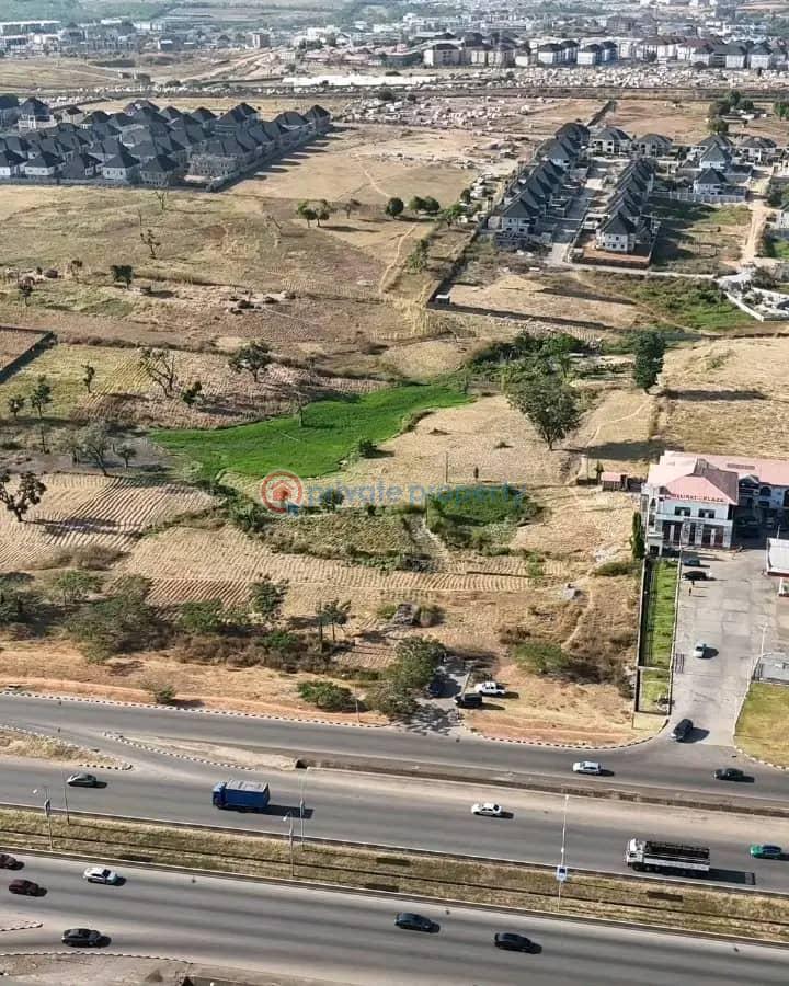1 bedroom Mixed use Land For Sale By The Express Close To City Gate Kukwuaba Abuja Phase 2 