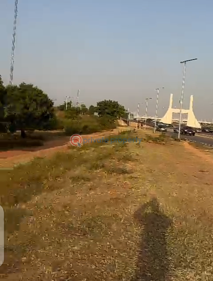 3400sqm commercial land with rofo - 1 Land For Sale Airport Road Close To City Gate Kukwuaba Abuja Phase 2  - 1