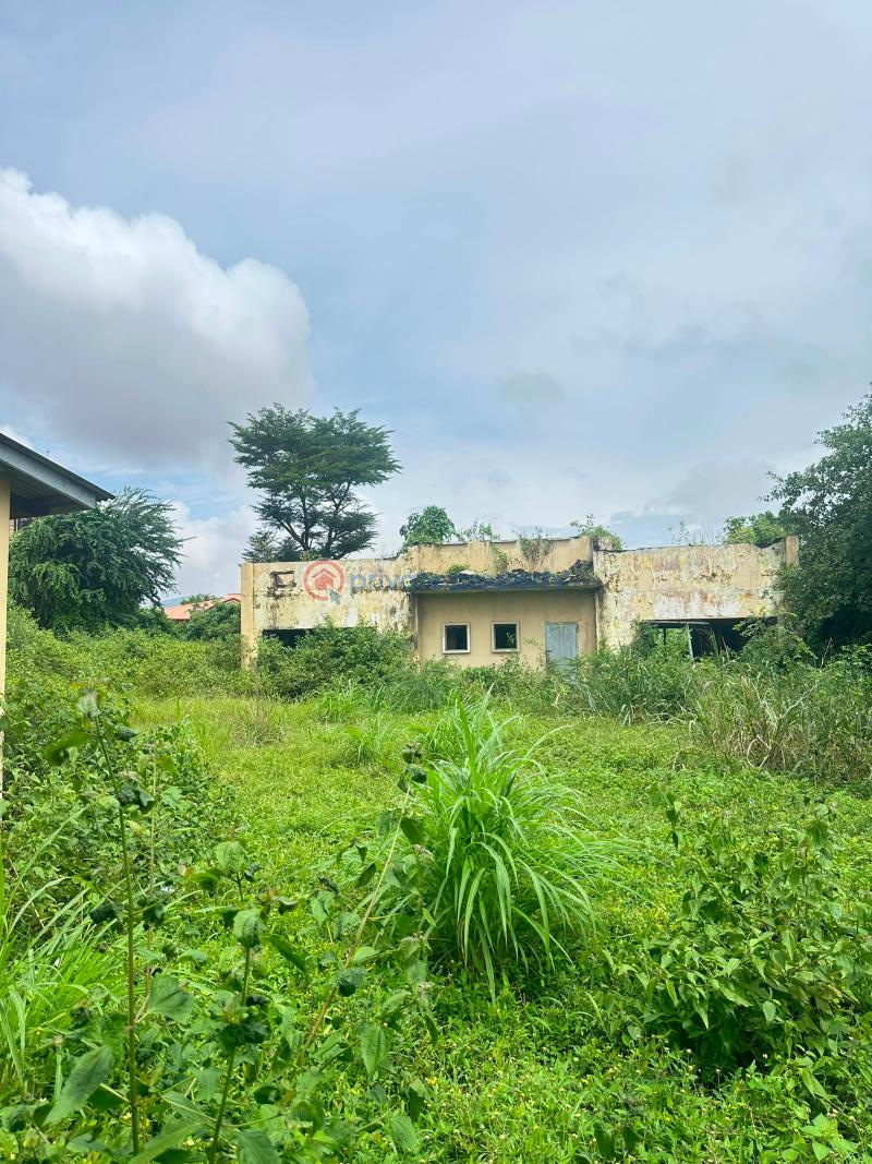 Land For Sale In Oba Adeshida Road, Iyaganku Gra, Ibadan. Ibadan Oyo - 2